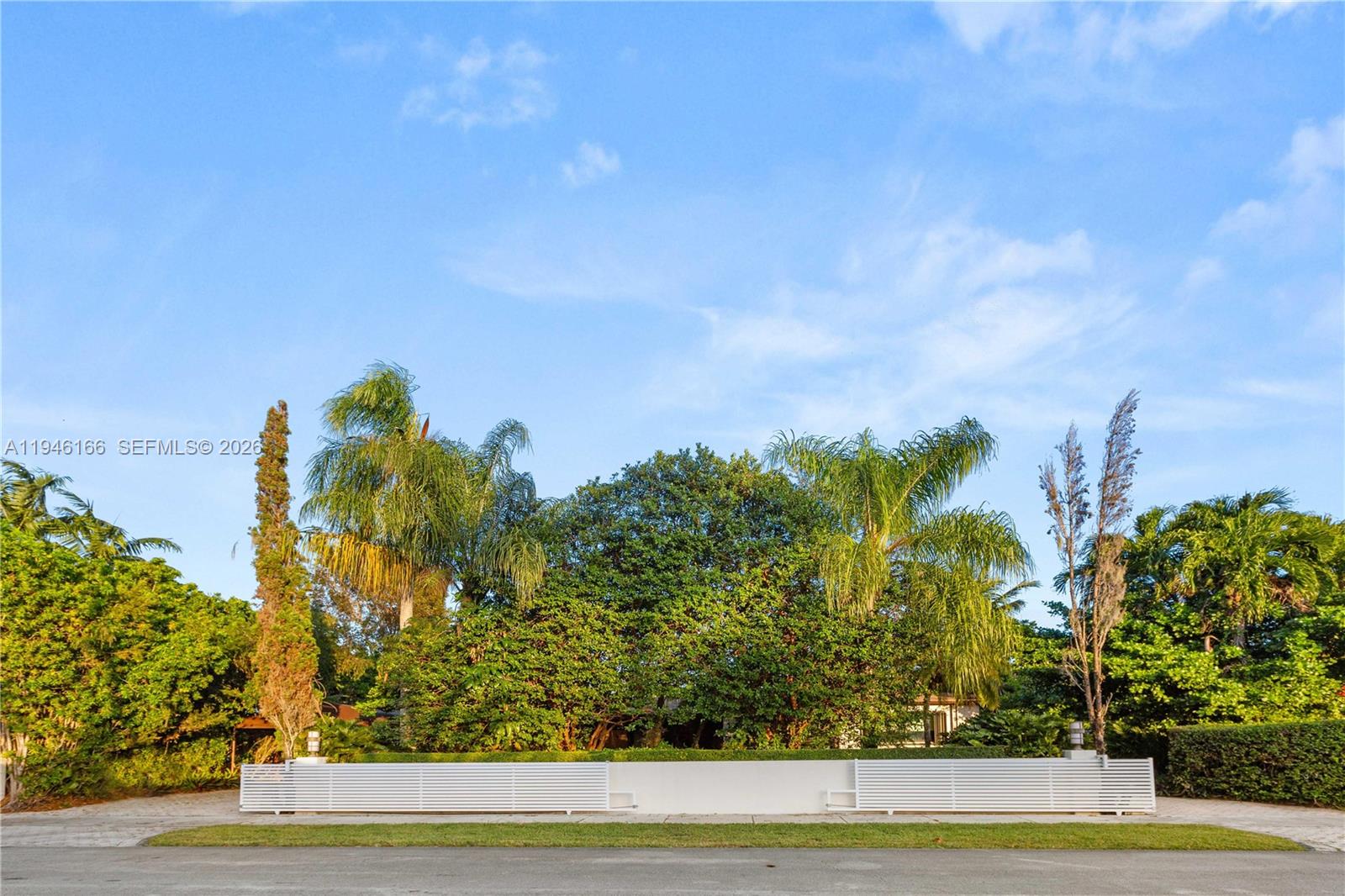 8115 SW 92nd Ct Miami, FL 33173