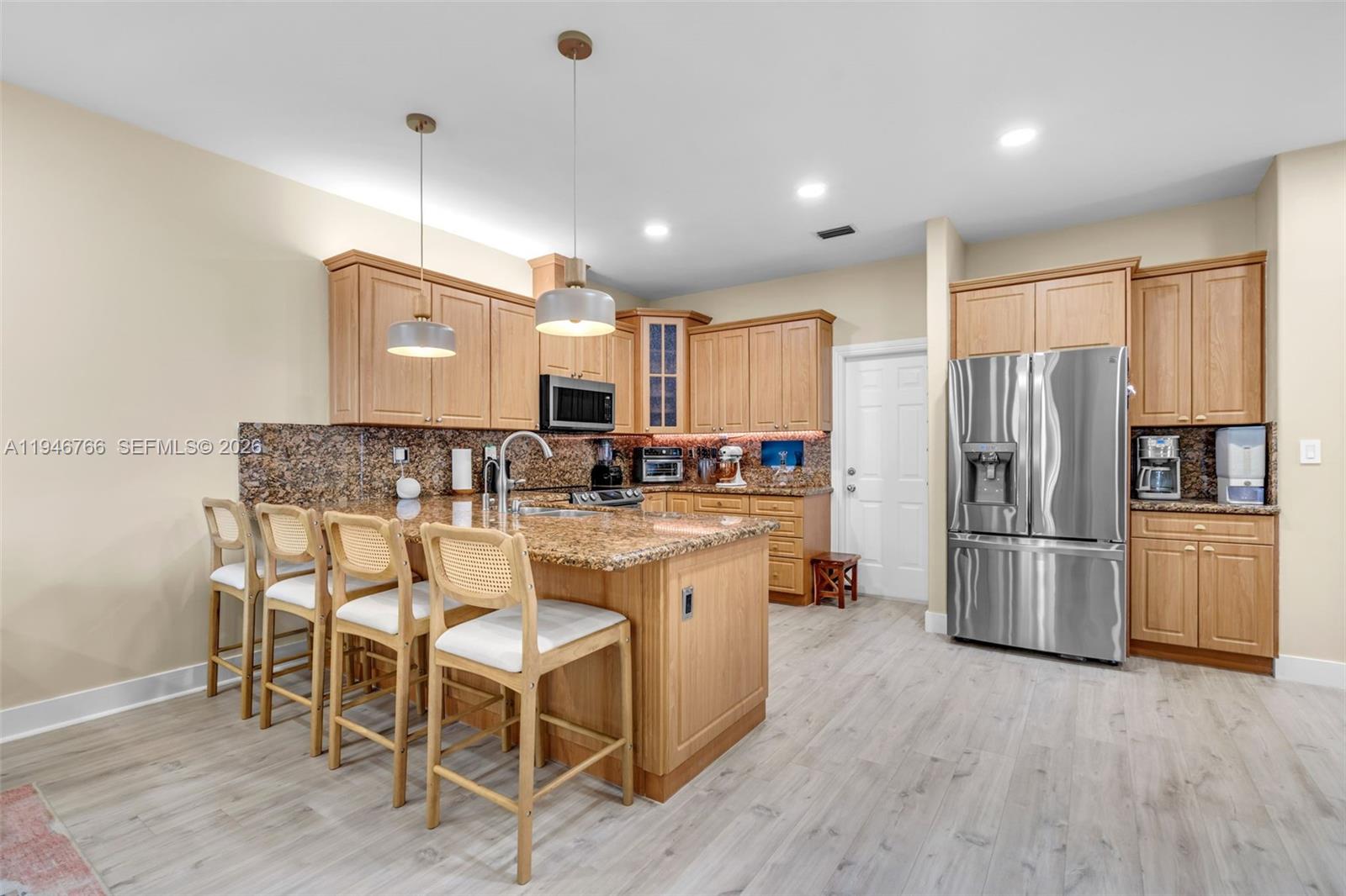 8781 NW 148th Ter Miami Lakes, FL 33018