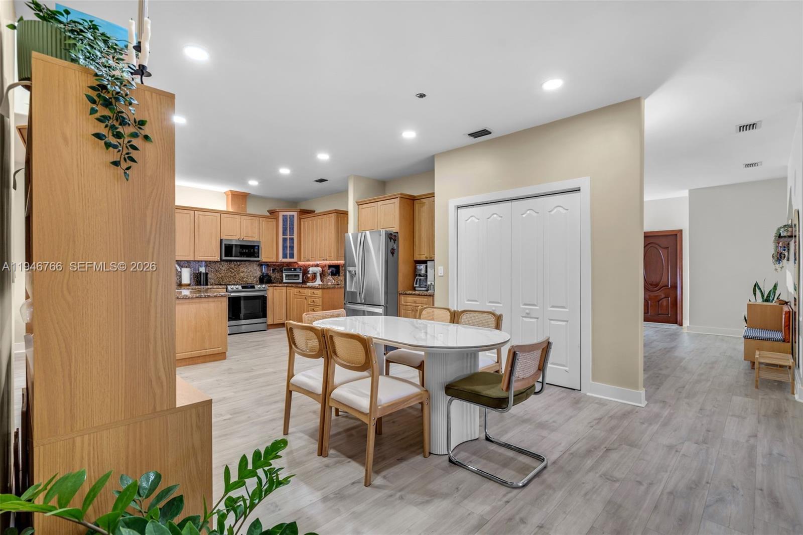 8781 NW 148th Ter Miami Lakes, FL 33018