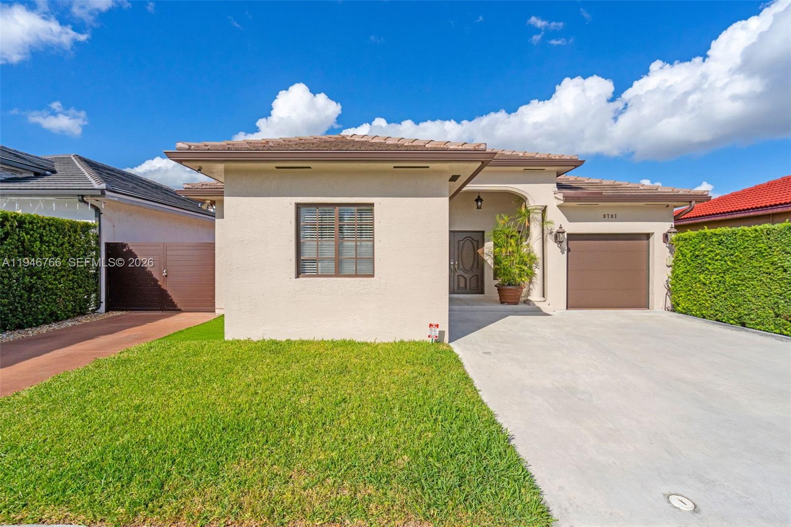 8781 NW 148th Ter Miami Lakes, FL 33018