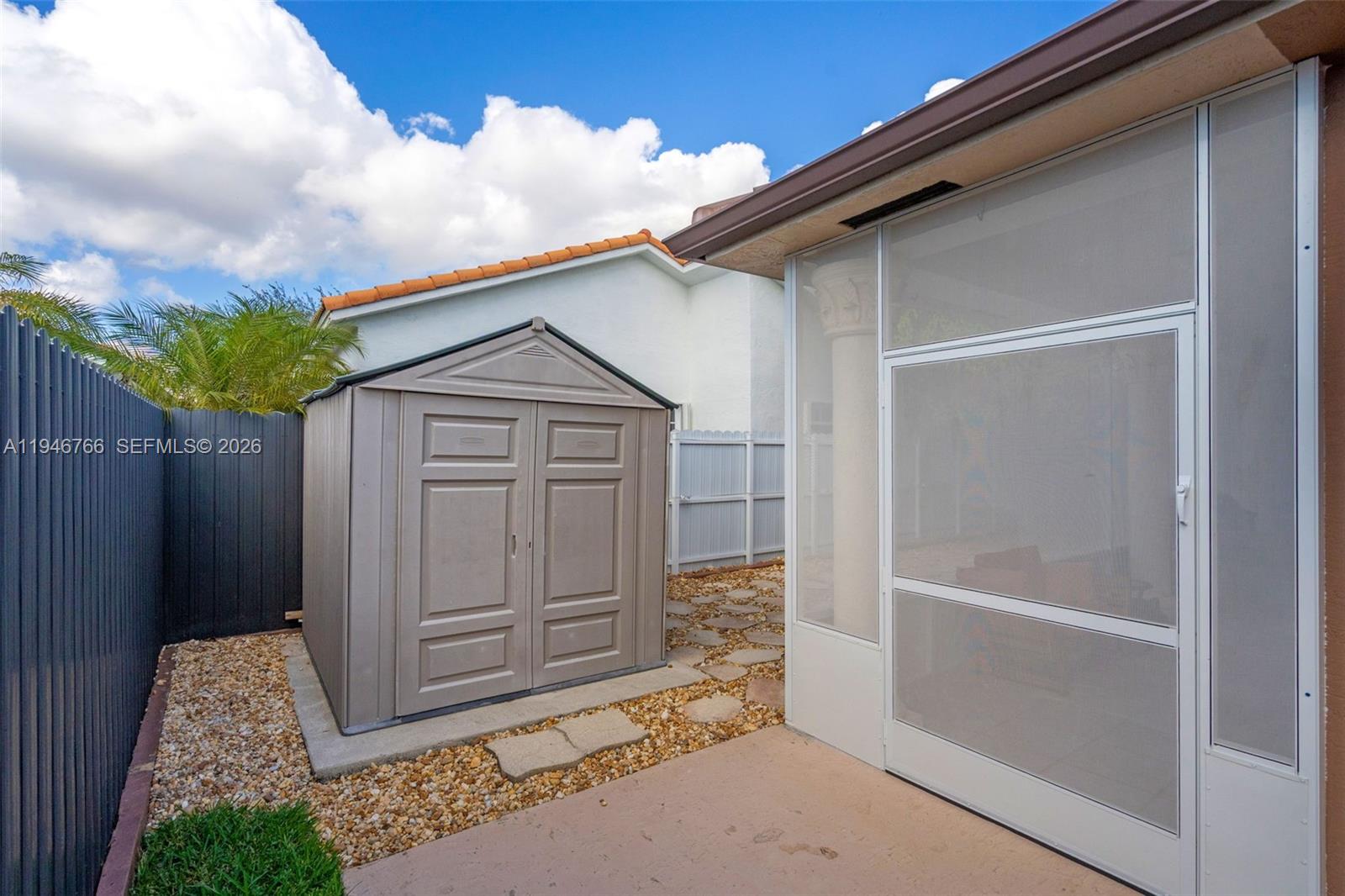 8781 NW 148th Ter Miami Lakes, FL 33018