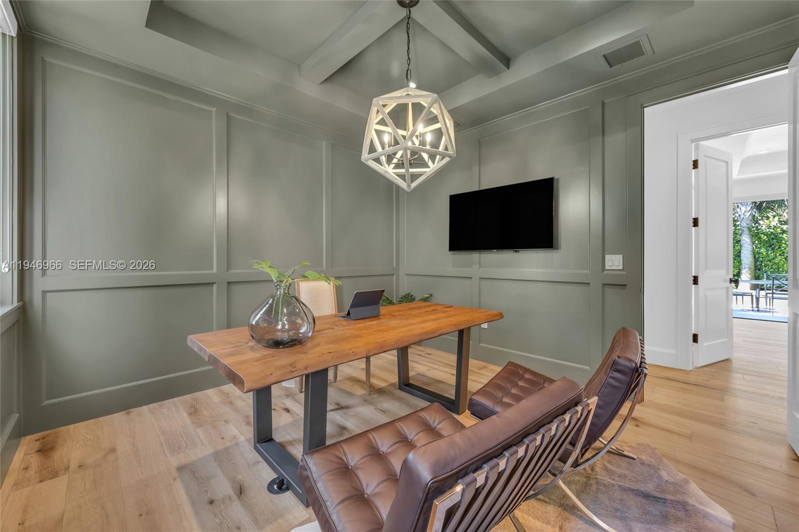 44 S Beach Rd Hobe Sound, FL 33455