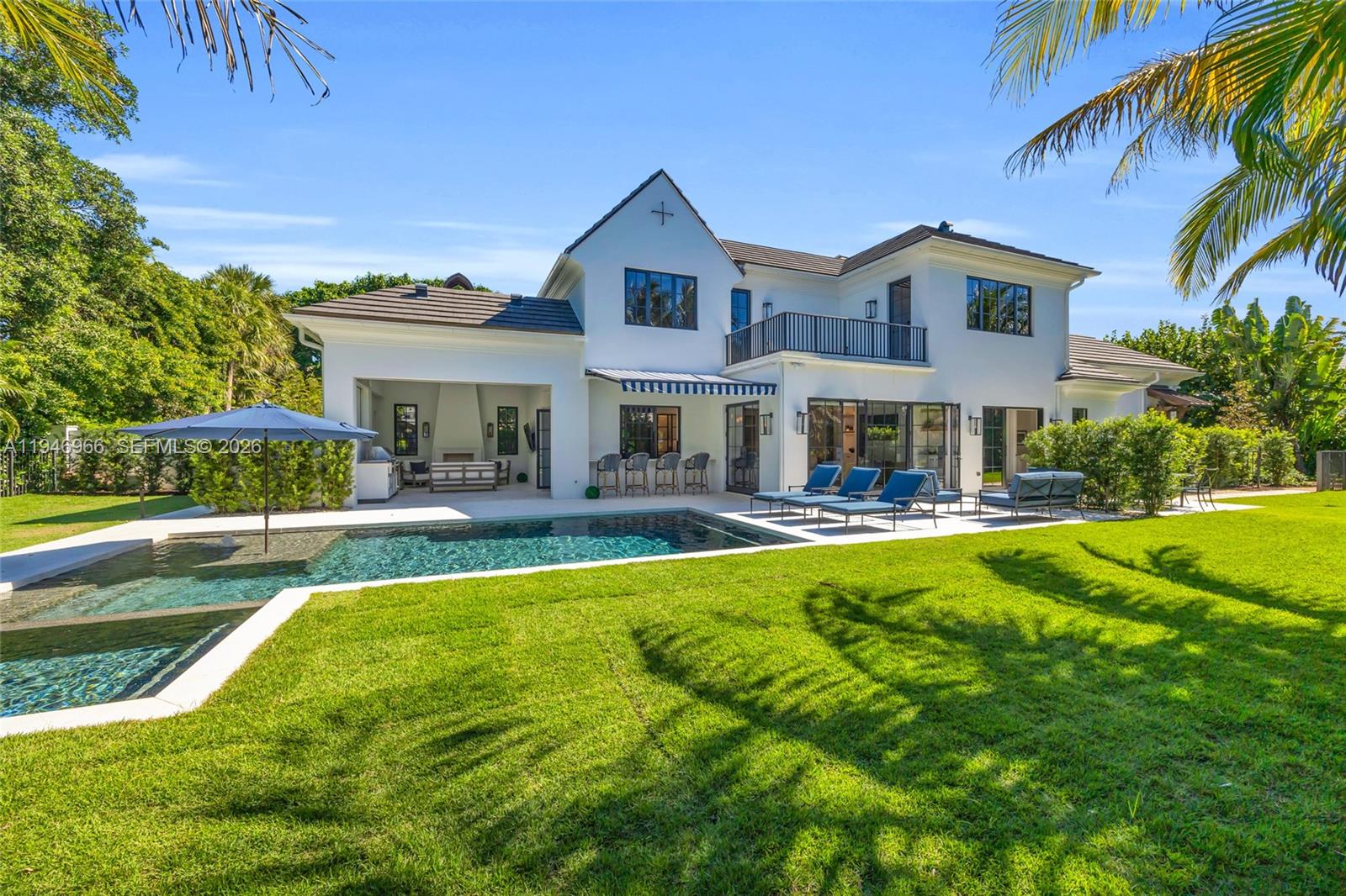 44 S Beach Rd Hobe Sound, FL 33455