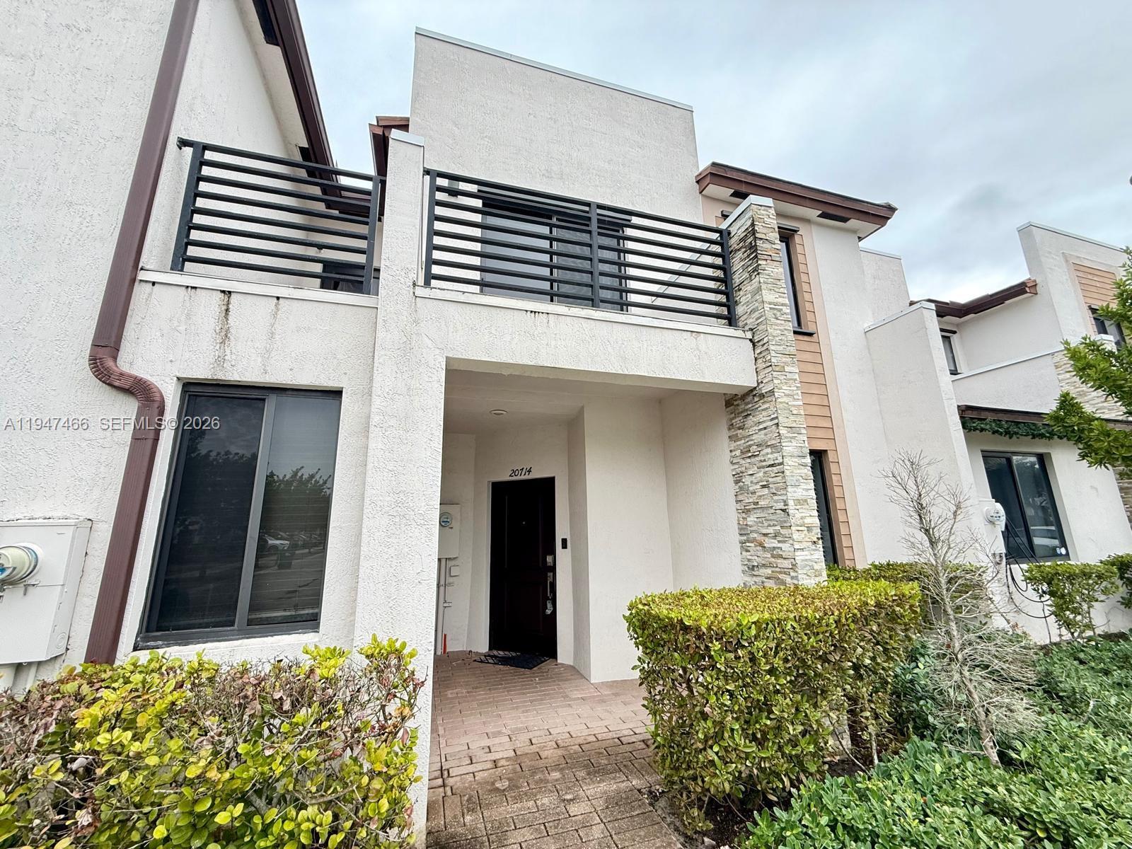 20714 NE 5th Ct #20714