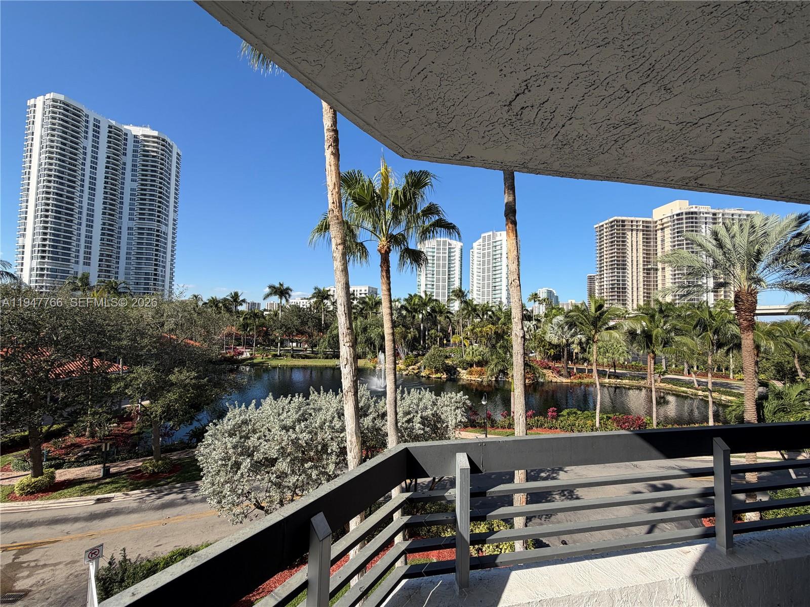 19101 NE 36th Ct #406