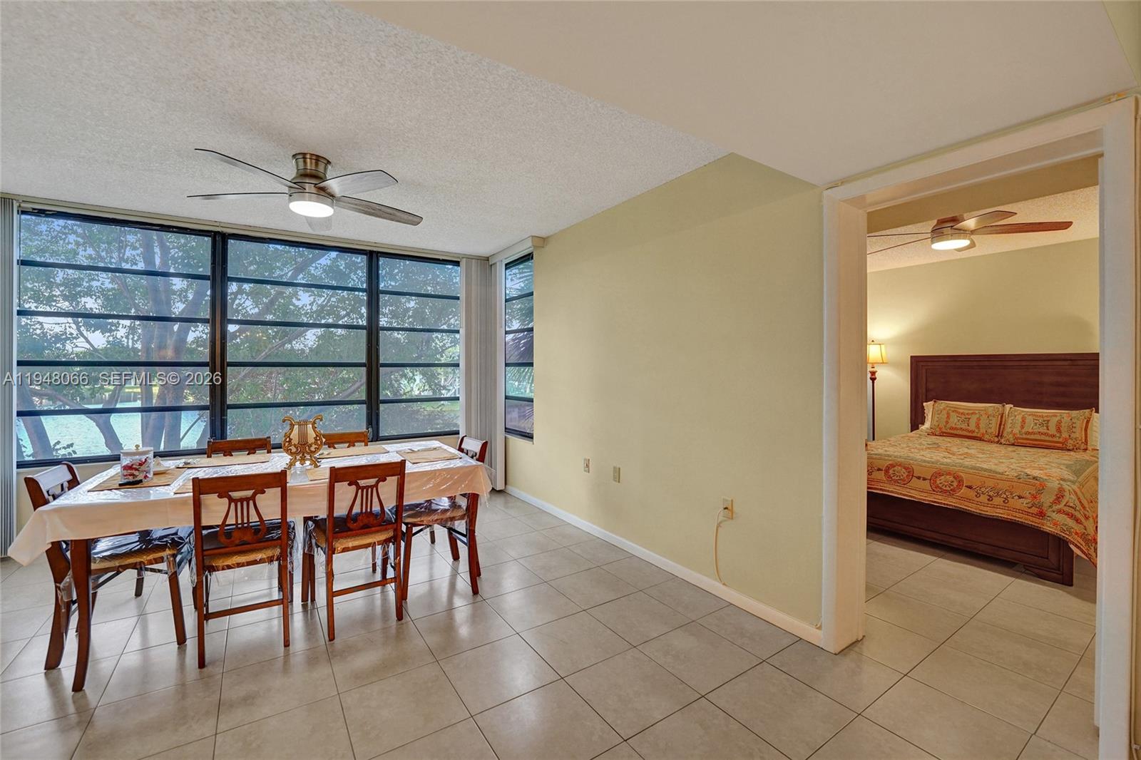 1713 Whitehall Dr #304 Davie, FL 33324