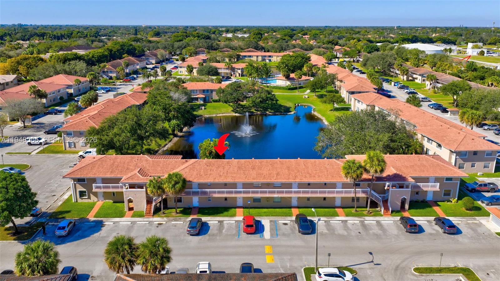 908 Twin Lks Dr #8-C Coral Springs, FL 33071