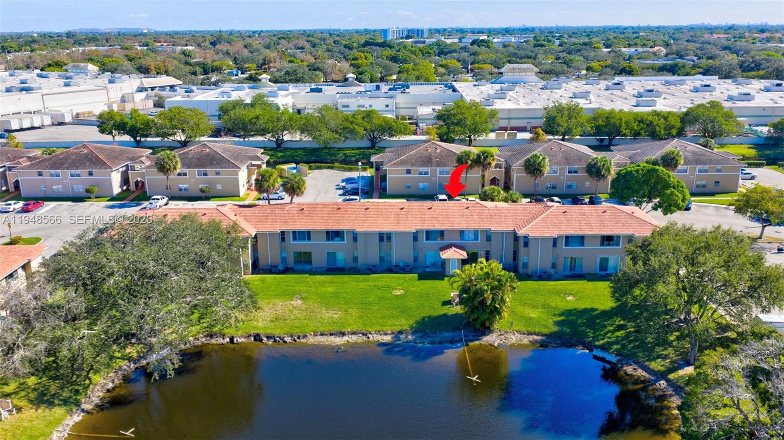 908 Twin Lks Dr #8-C Coral Springs, FL 33071