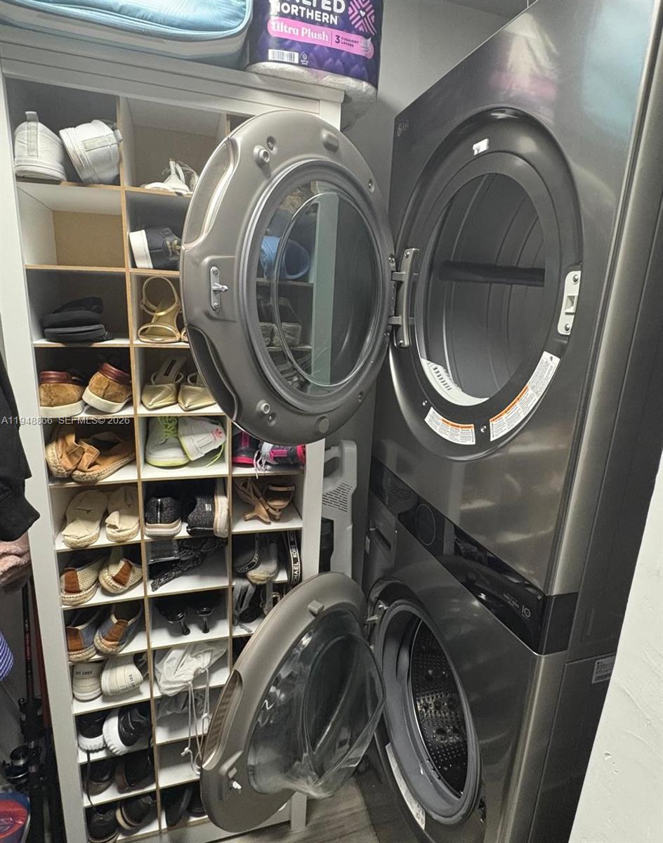 60 SW 13th St #3013 Miami, FL 33130