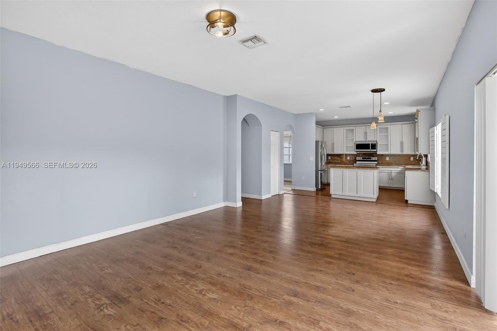 2216 NW 72nd Ter Pembroke Pines, FL 33024