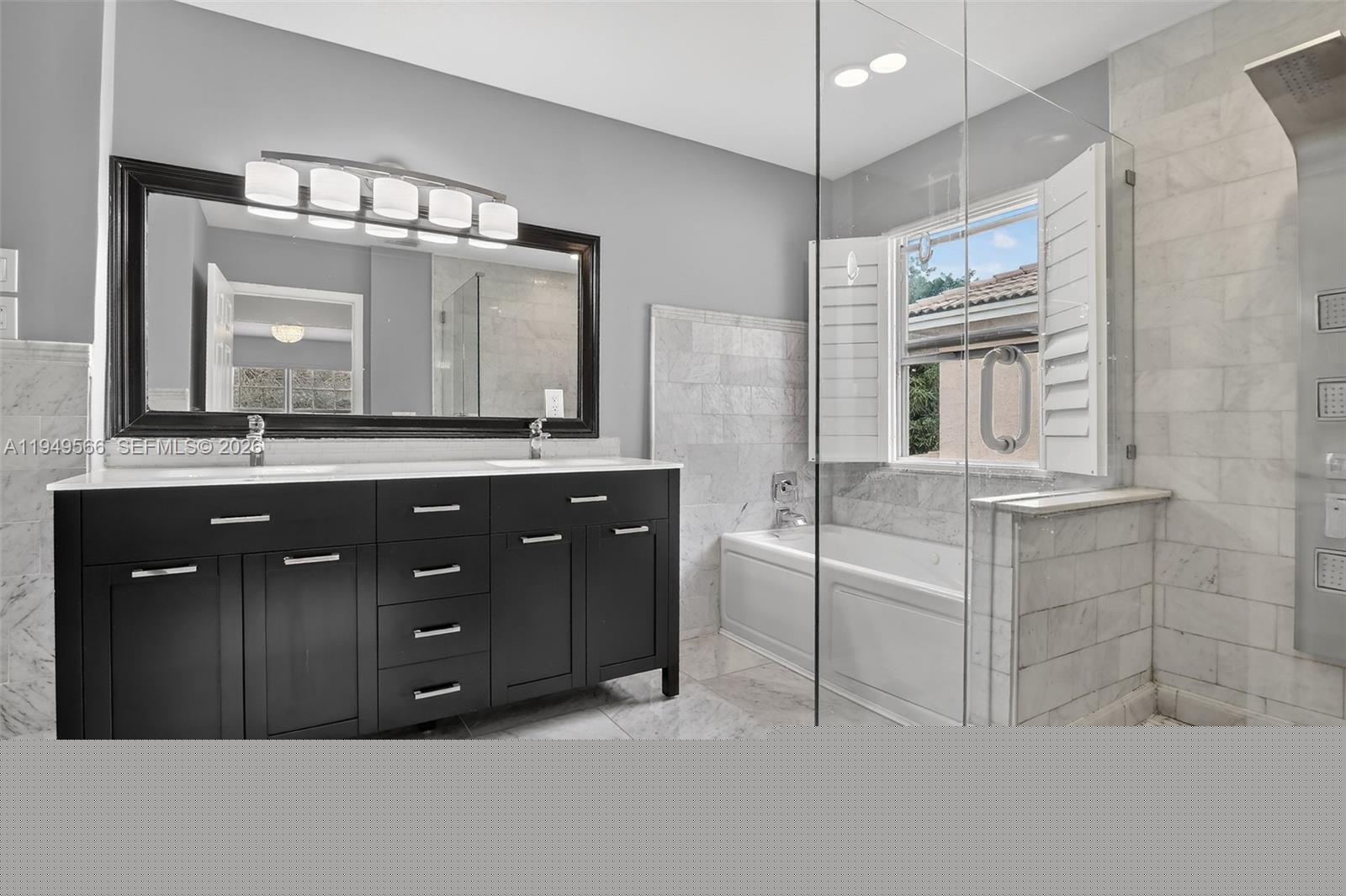 2216 NW 72nd Ter Pembroke Pines, FL 33024