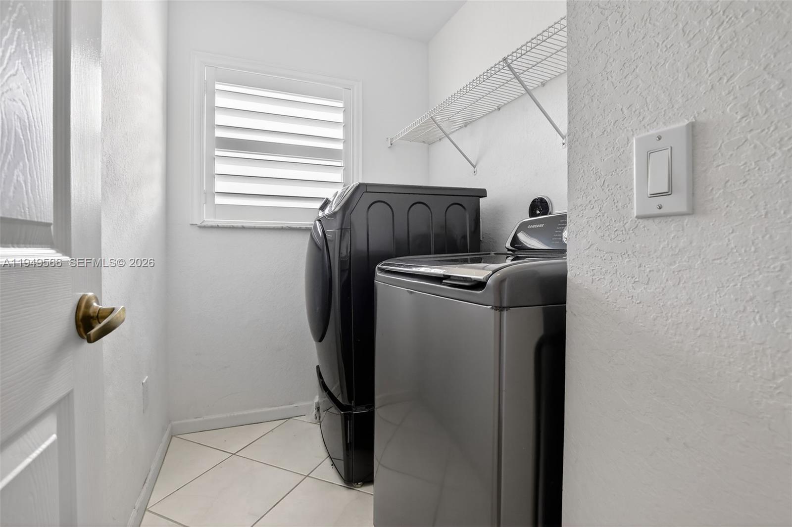 2216 NW 72nd Ter Pembroke Pines, FL 33024