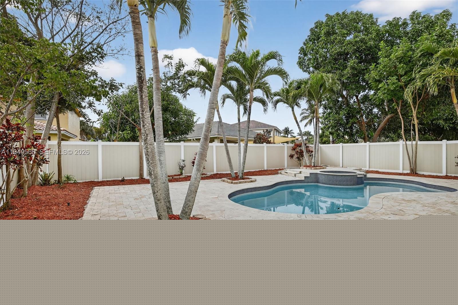 2216 NW 72nd Ter Pembroke Pines, FL 33024