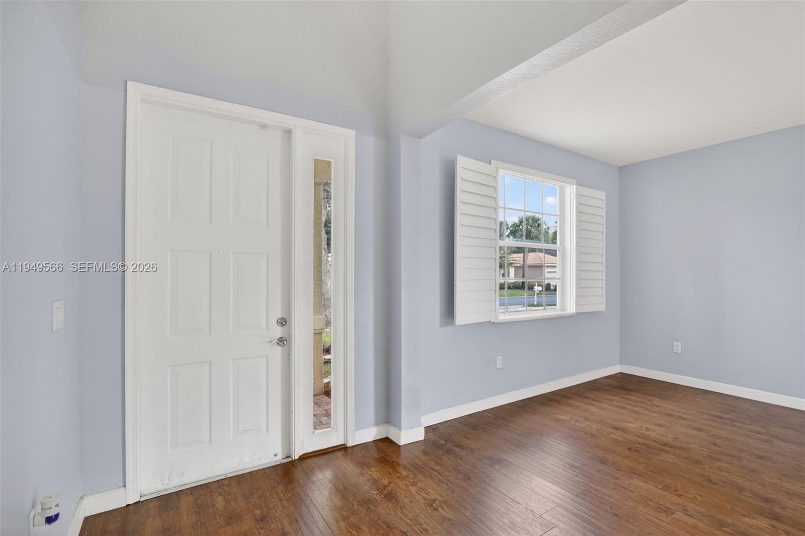 2216 NW 72nd Ter Pembroke Pines, FL 33024