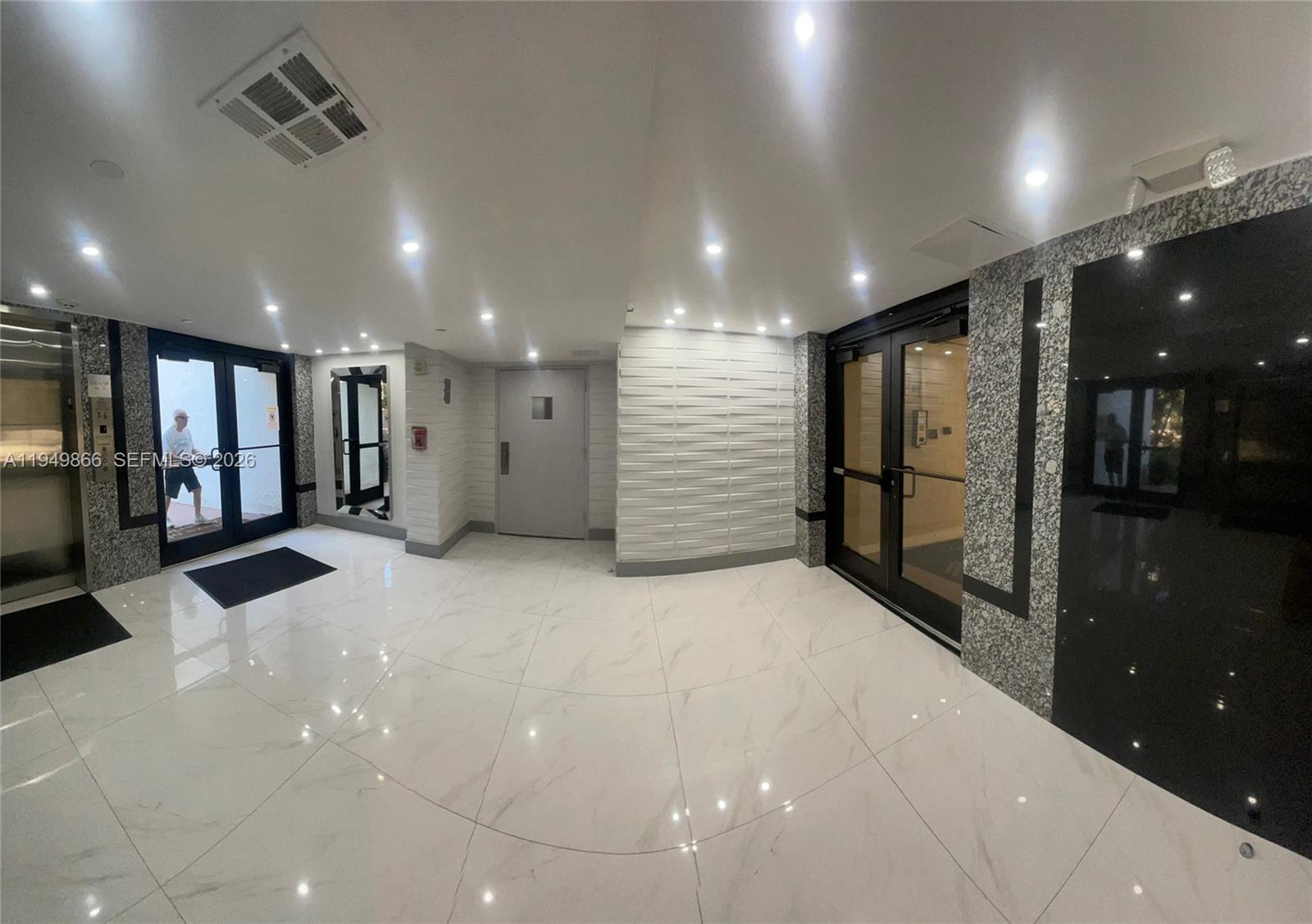 16919 Bay Rd #414 Sunny Isles Beach, FL 33160