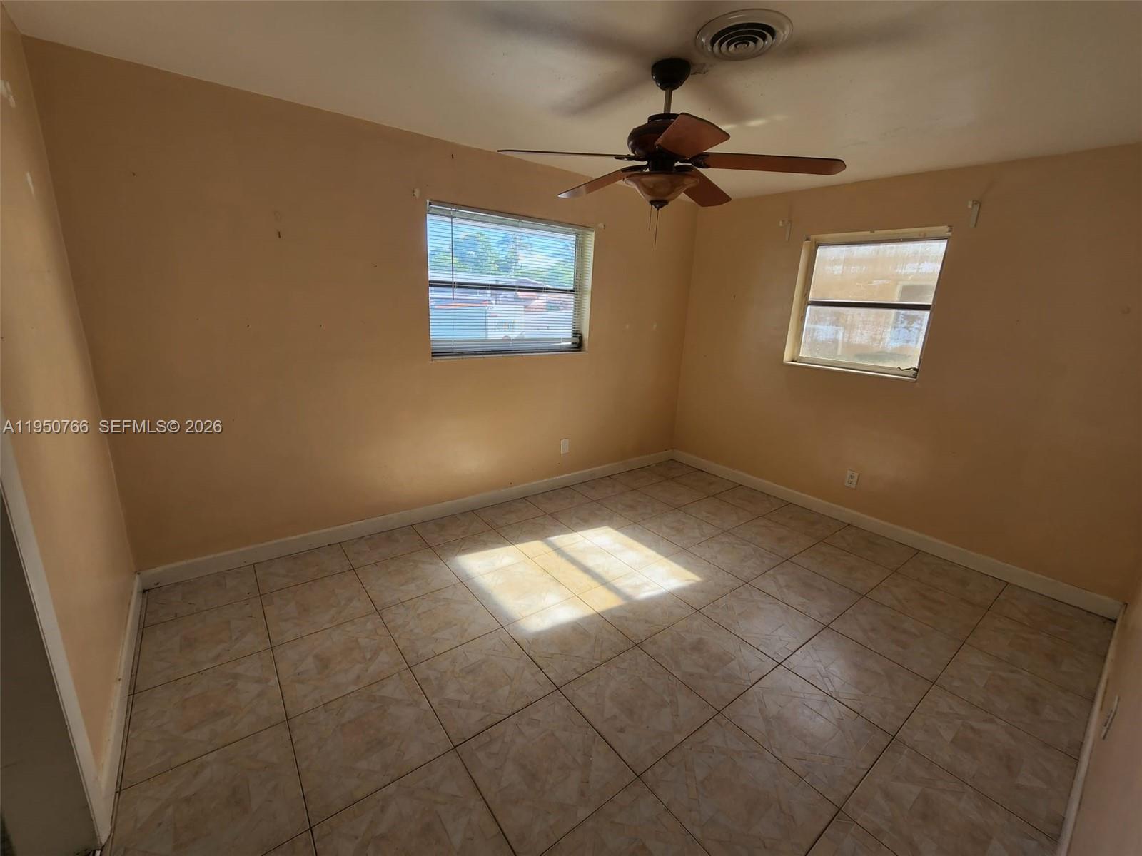 9438 SW 51st St Cooper City, FL 33328