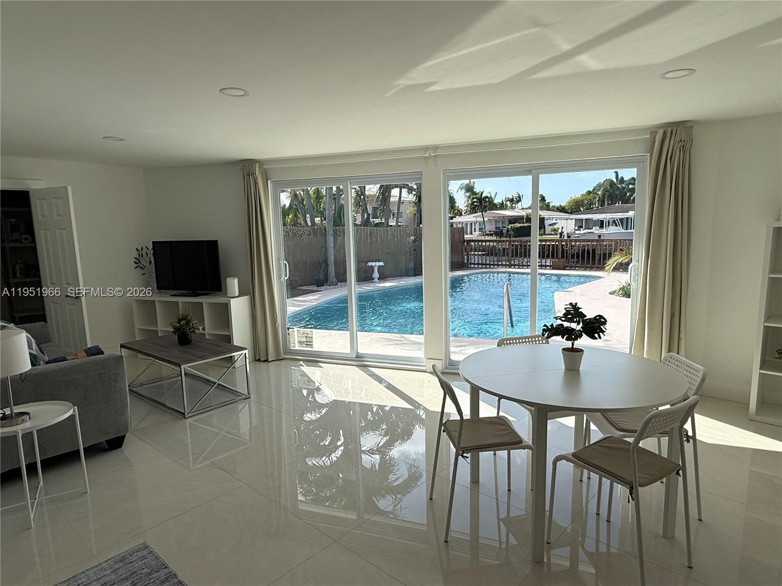 411 SE 6th Ave Pompano Beach, FL 33060