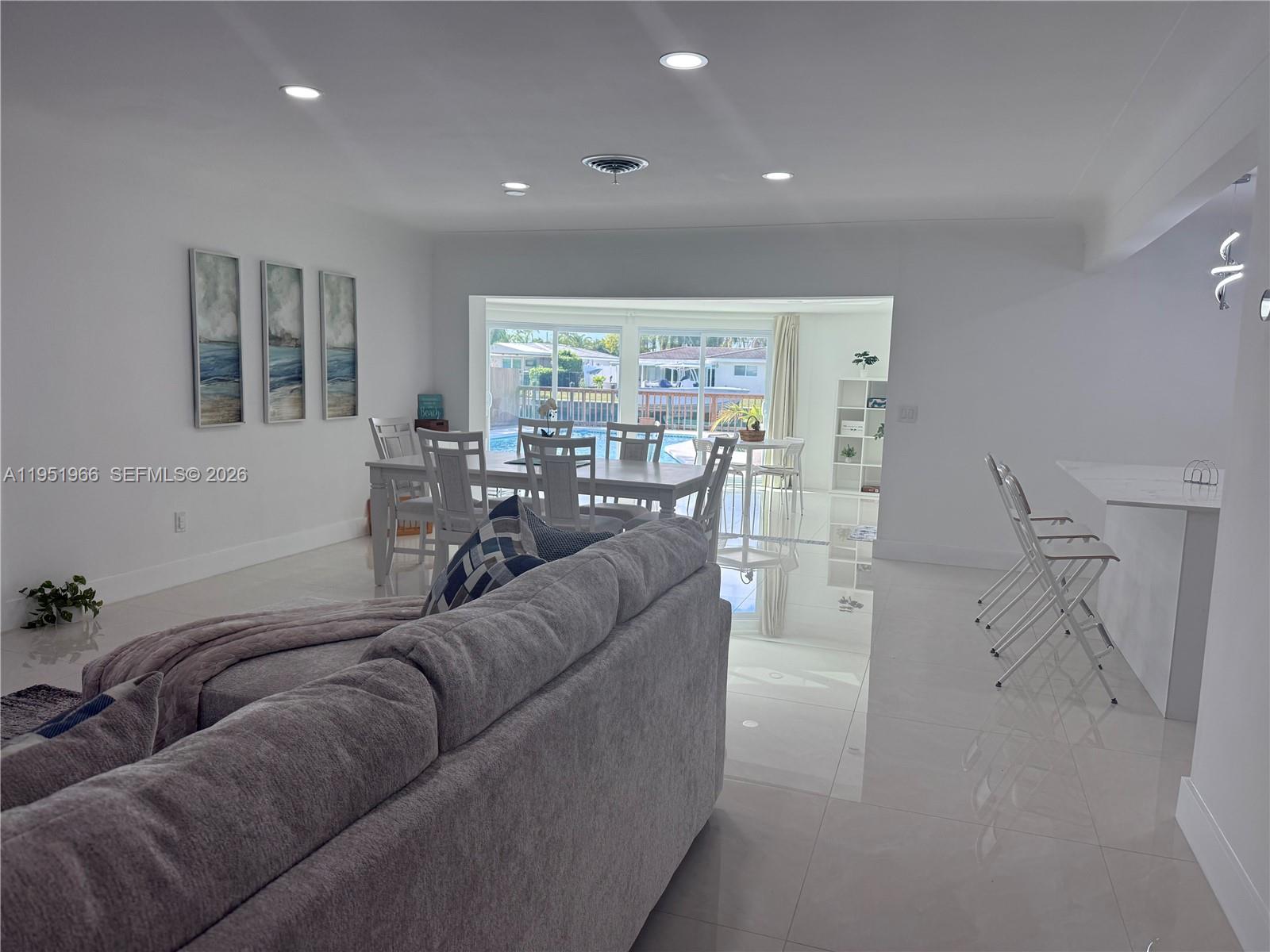 411 SE 6th Ave Pompano Beach, FL 33060