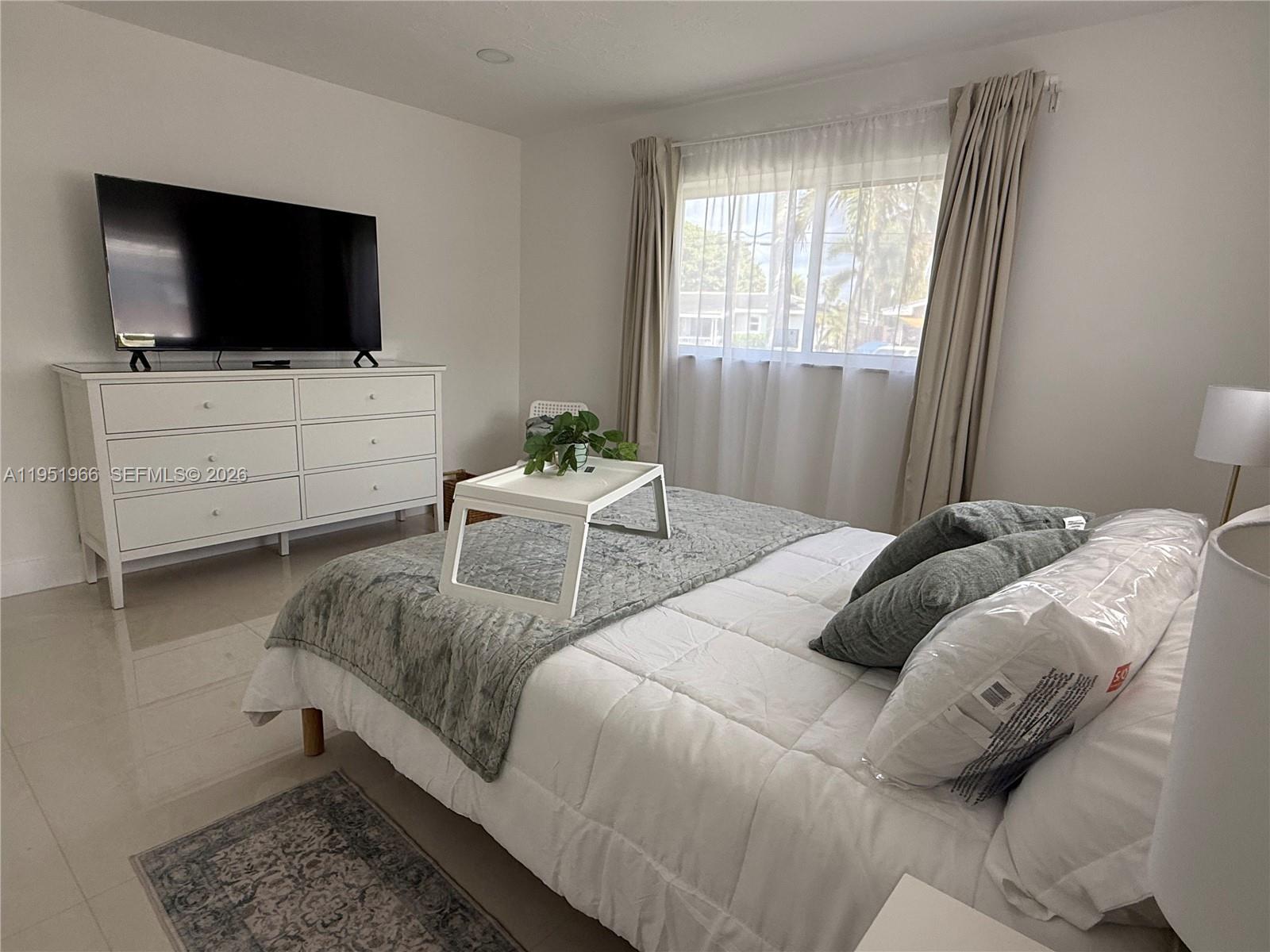 411 SE 6th Ave Pompano Beach, FL 33060