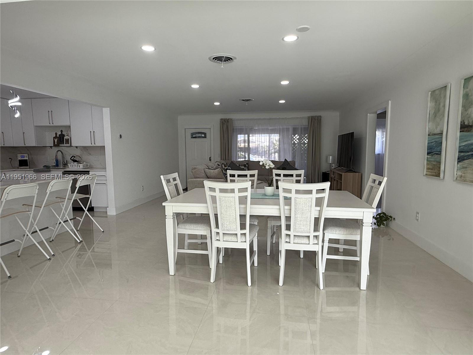 411 SE 6th Ave Pompano Beach, FL 33060