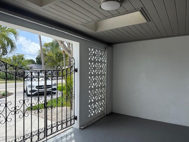 411 SE 6th Ave Pompano Beach, FL 33060