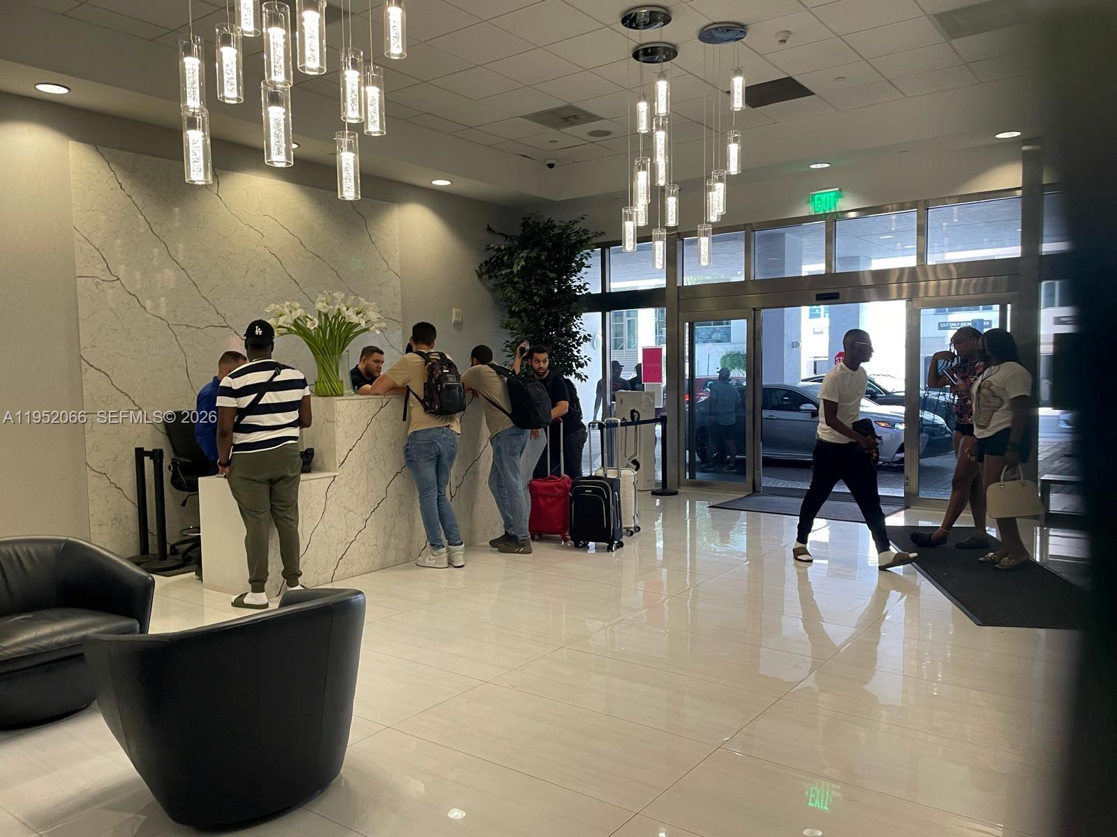 1200 Brickell Bay Dr #3921 Miami, FL 33131