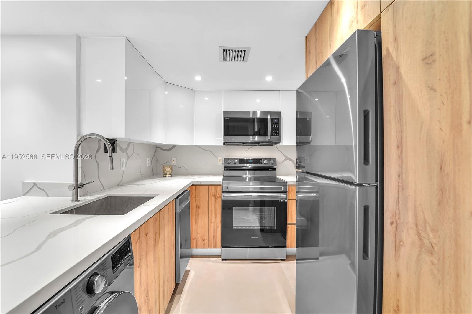 1000 West Ave #408 Miami Beach, FL 33139