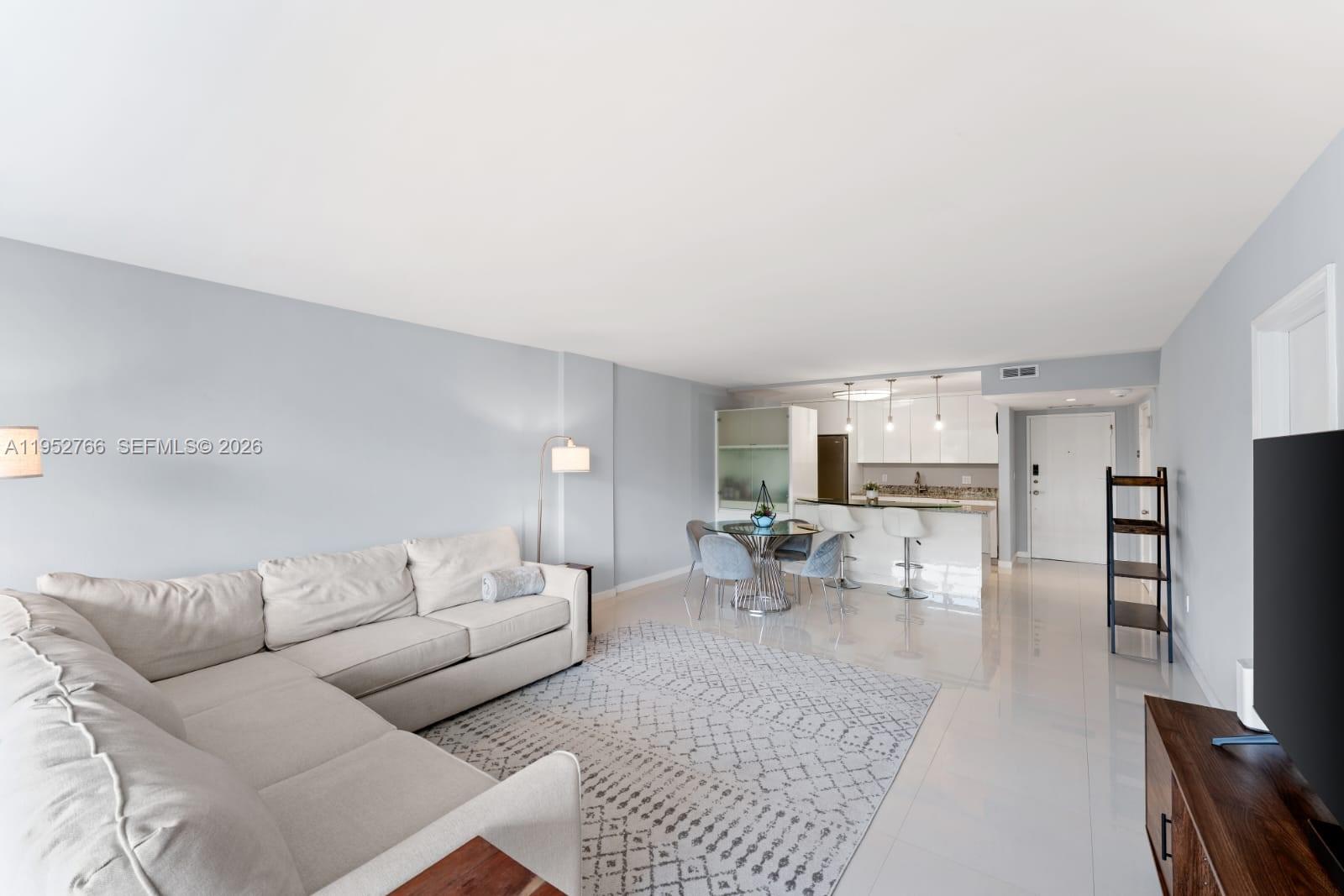 image Commodore Club7