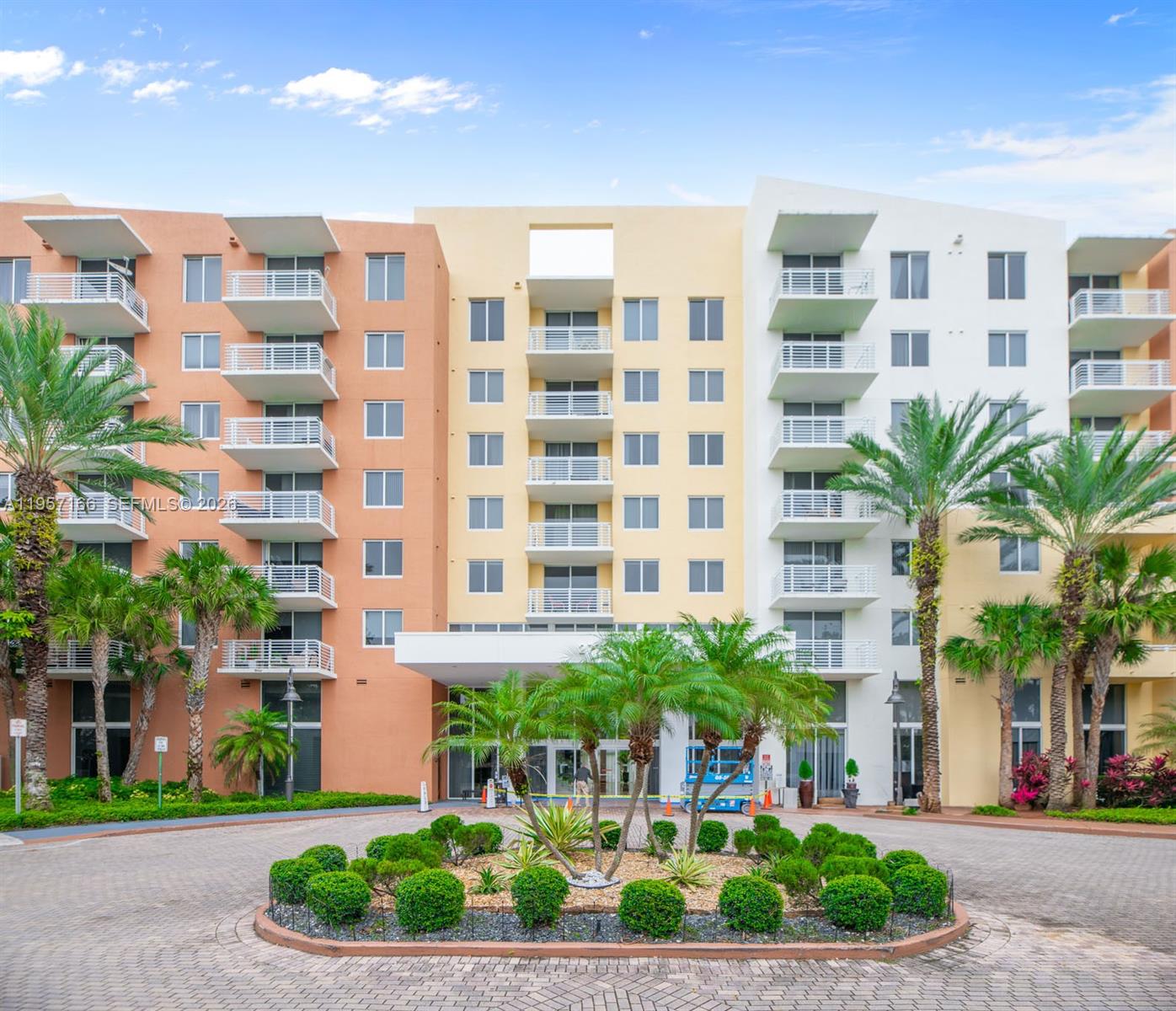 2775 NE 187th St #215