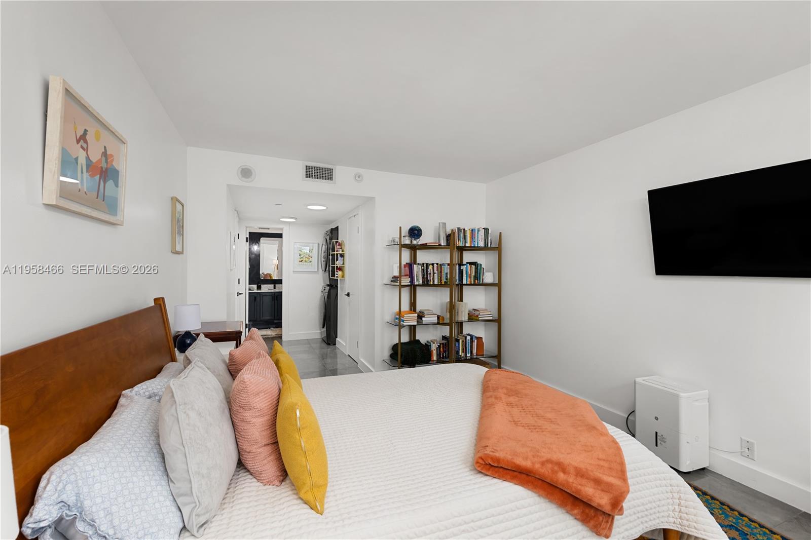 1000 Quayside Ter #506 Miami, FL 33138