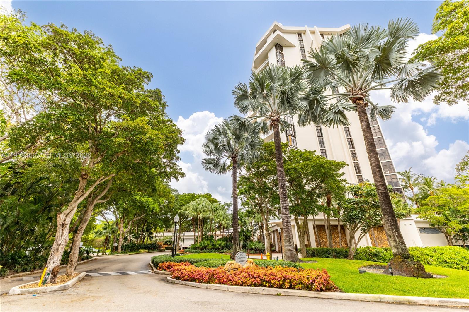 1000 Quayside Ter #506 Miami, FL 33138