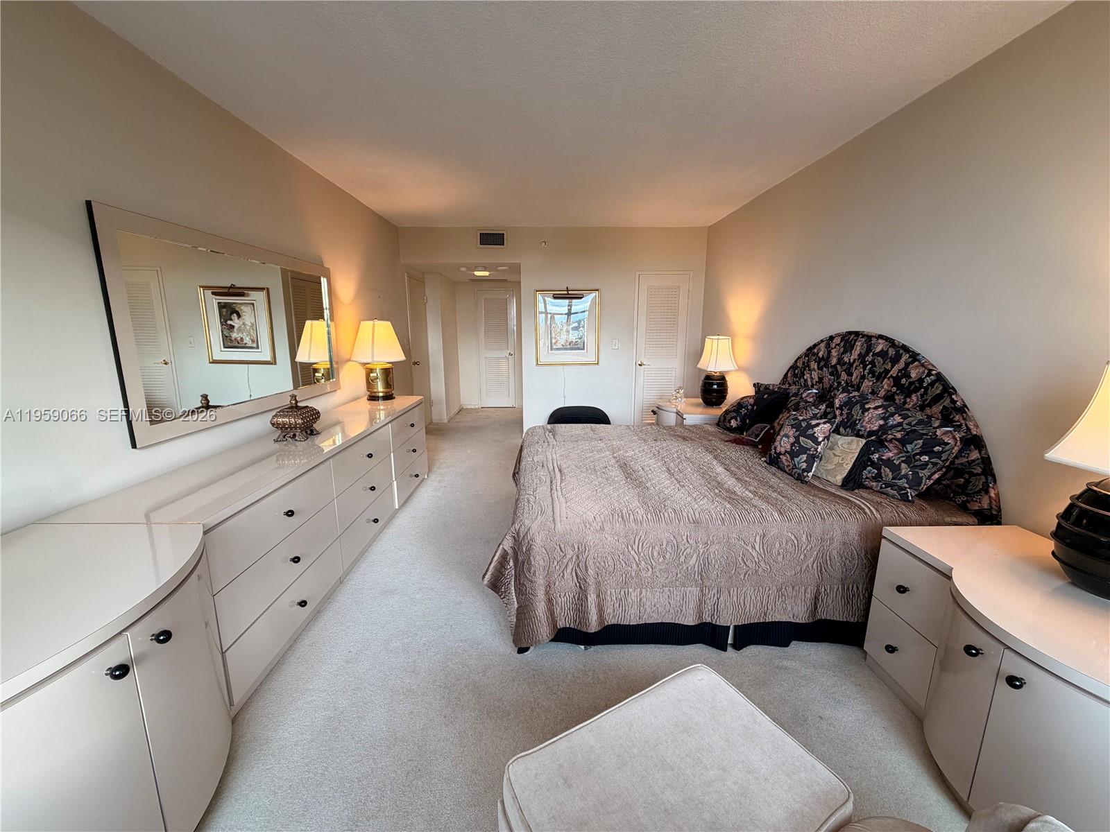 5601 Collins Ave #720 Miami Beach, FL 33140