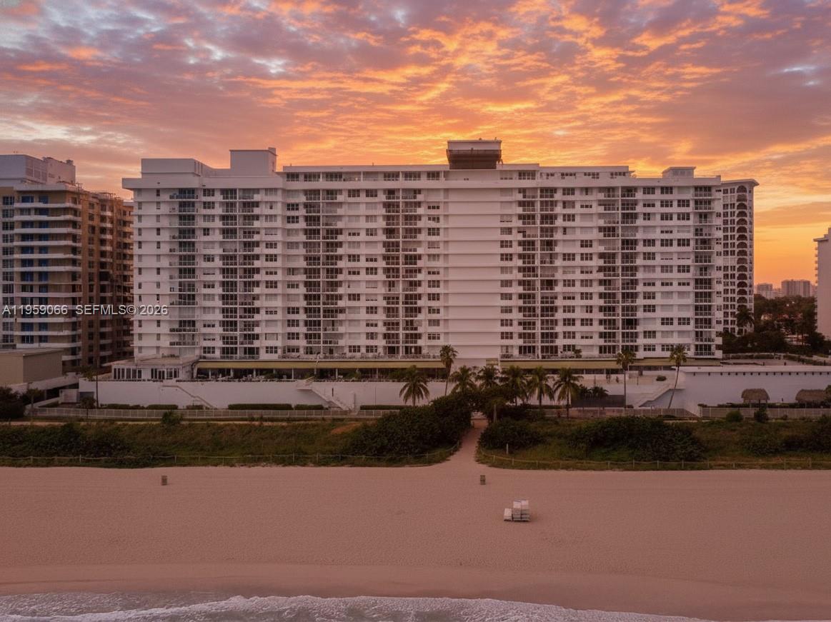 5601 Collins Ave #720 Miami Beach, FL 33140