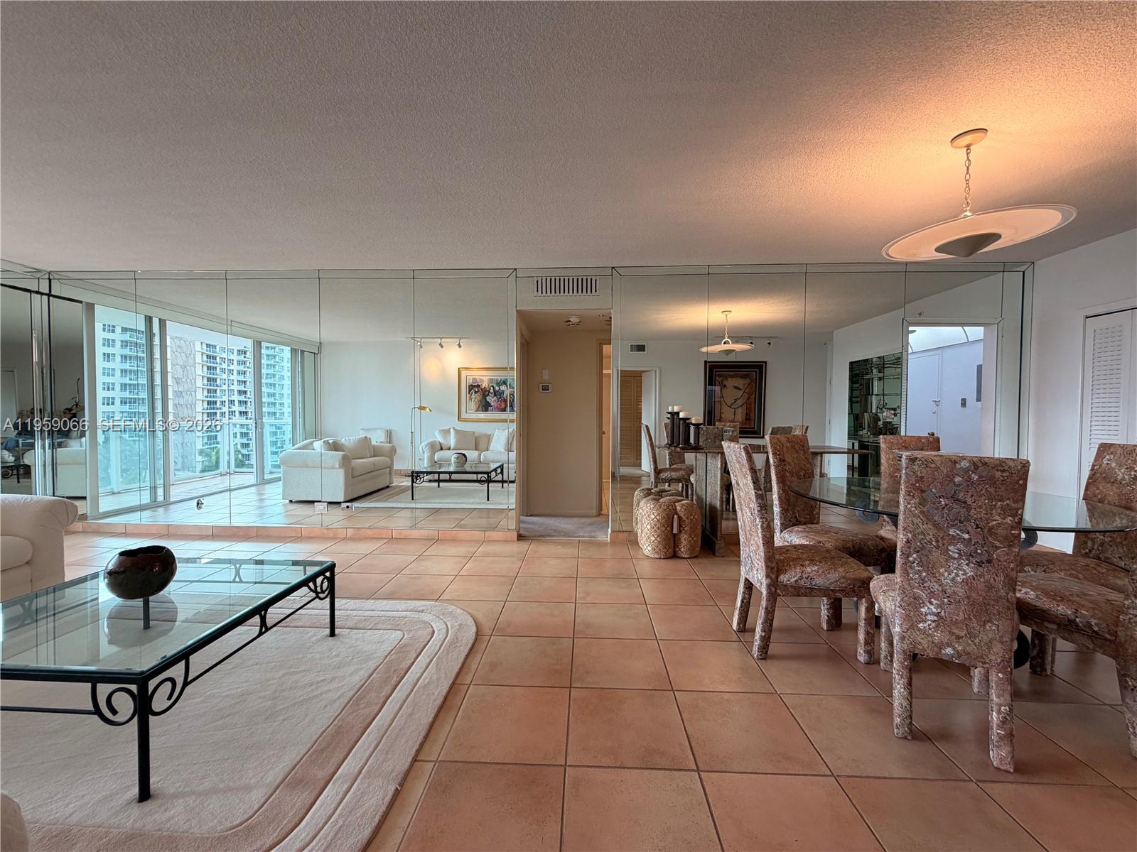 5601 Collins Ave #720 Miami Beach, FL 33140