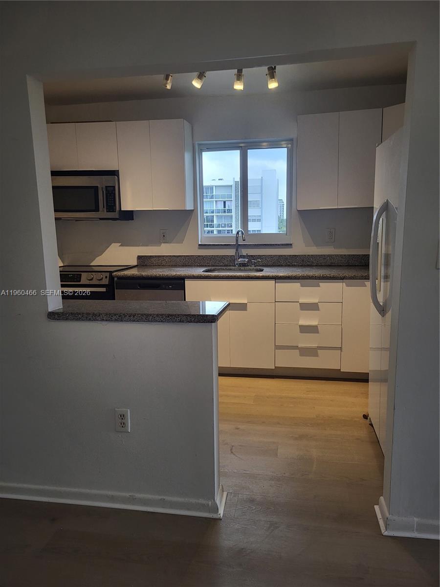 1020 94th St #503 Bay Harbor Islands, FL 33154