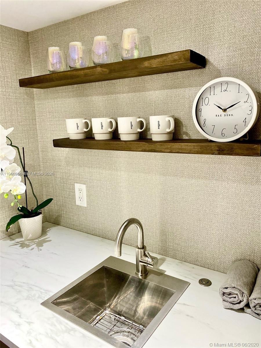 2960 NE 207th St #TS-102 Aventura, FL 33180