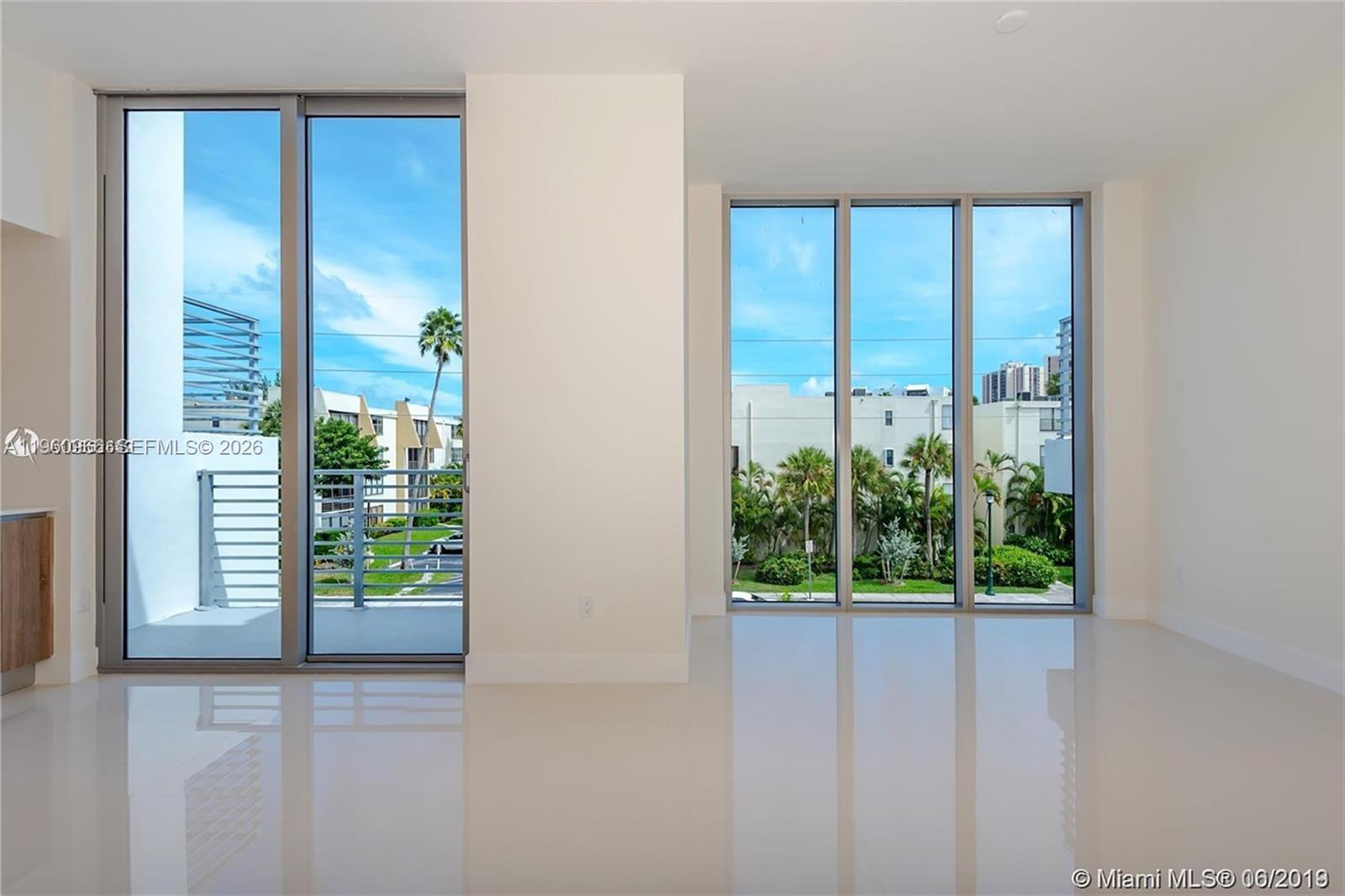 2960 NE 207th St #TS-102 Aventura, FL 33180