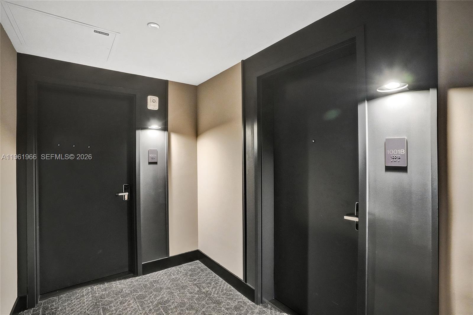 121 NE 5th St #1001B