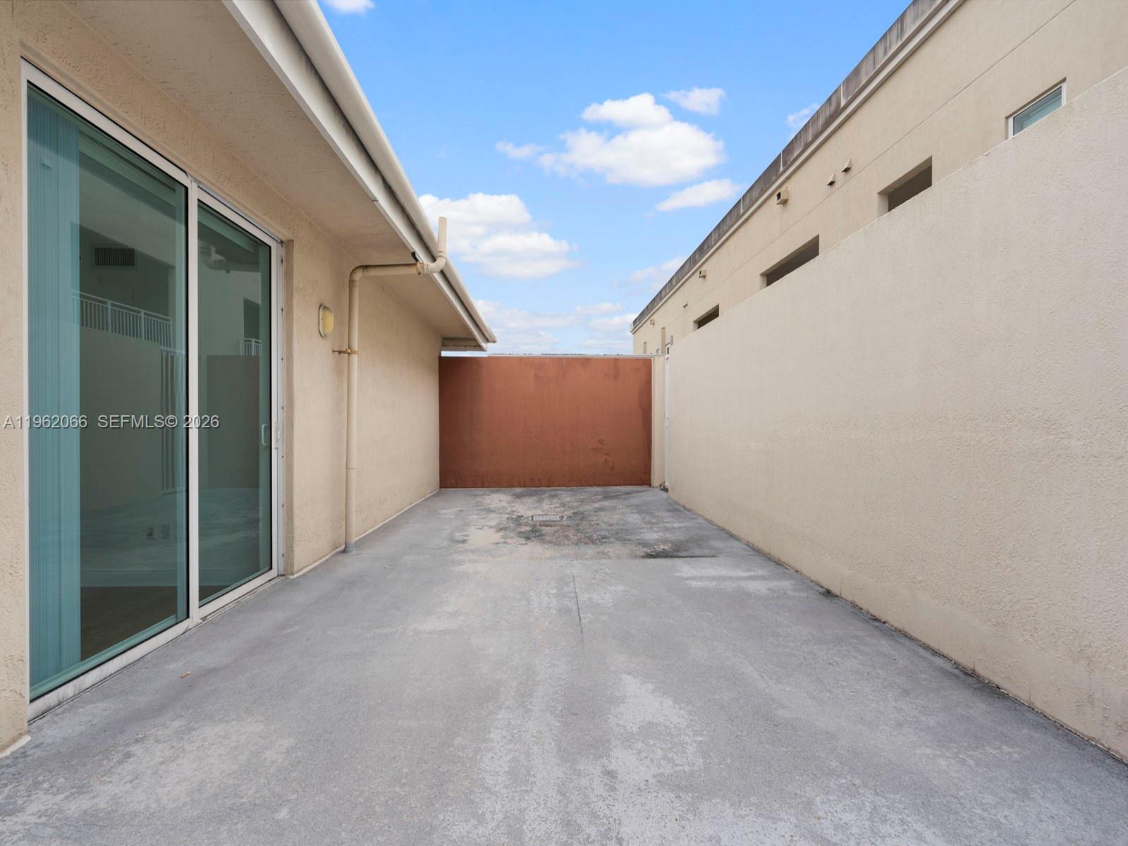 7265 SW 89th St #A520 Miami, FL 33156