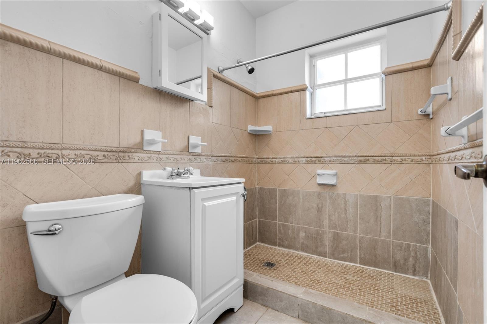 941 SW 31st Ct Miami, FL 33135