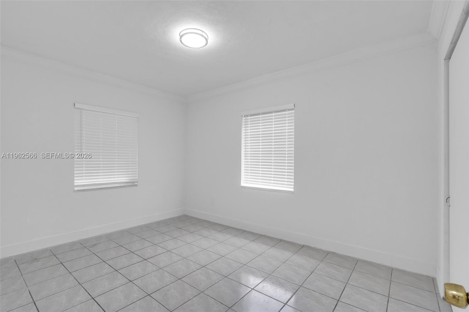 941 SW 31st Ct Miami, FL 33135