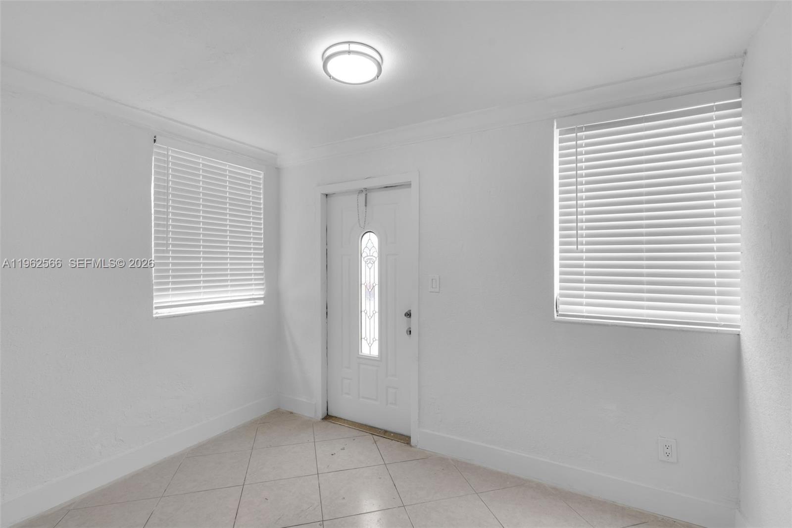 941 SW 31st Ct Miami, FL 33135