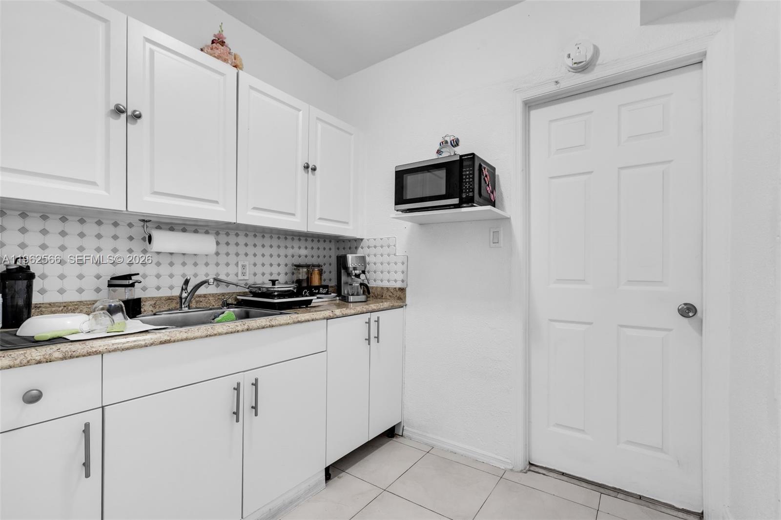 941 SW 31st Ct Miami, FL 33135