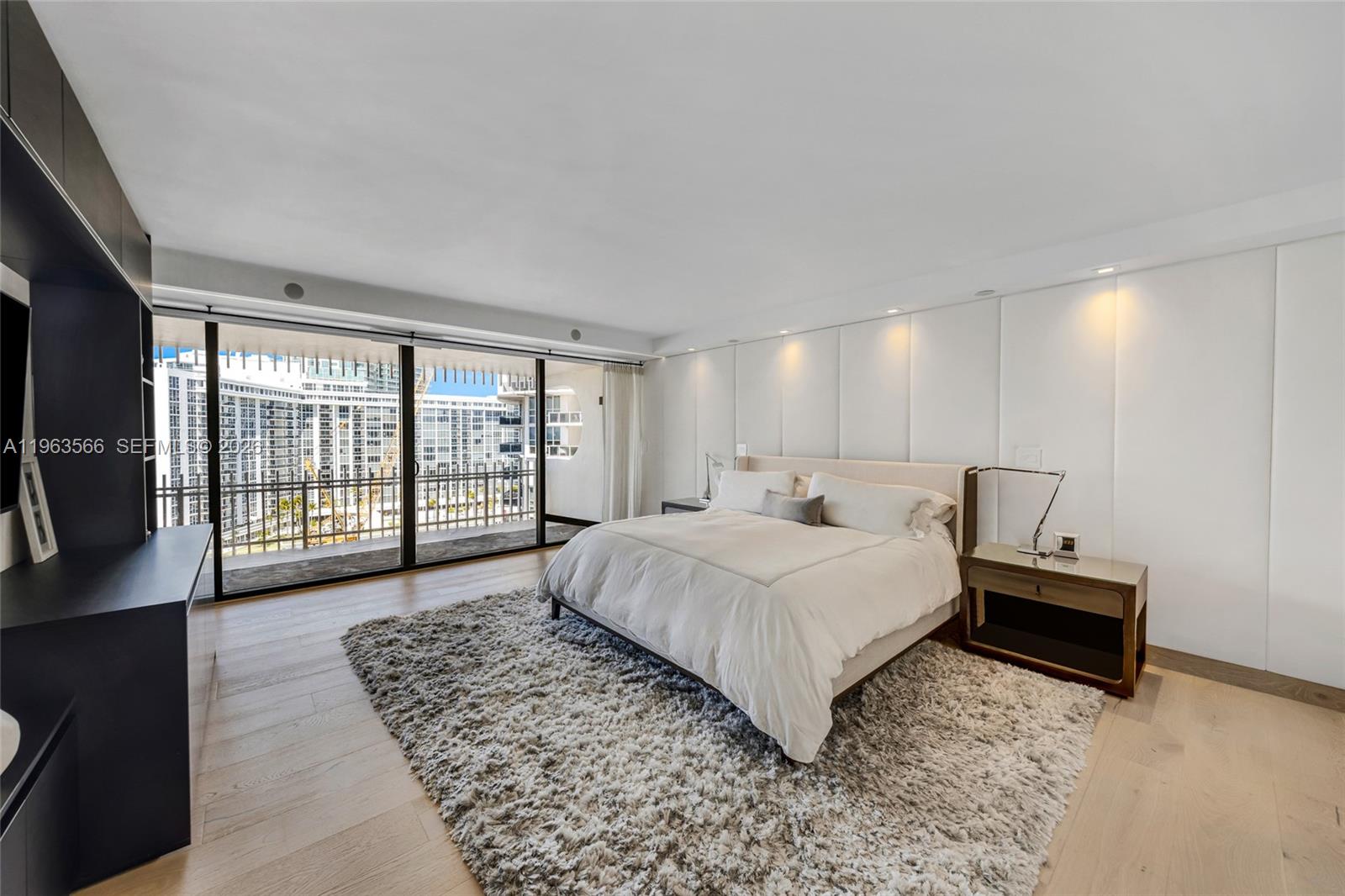 10205 Collins Ave #1002 Bal Harbour, FL 33154