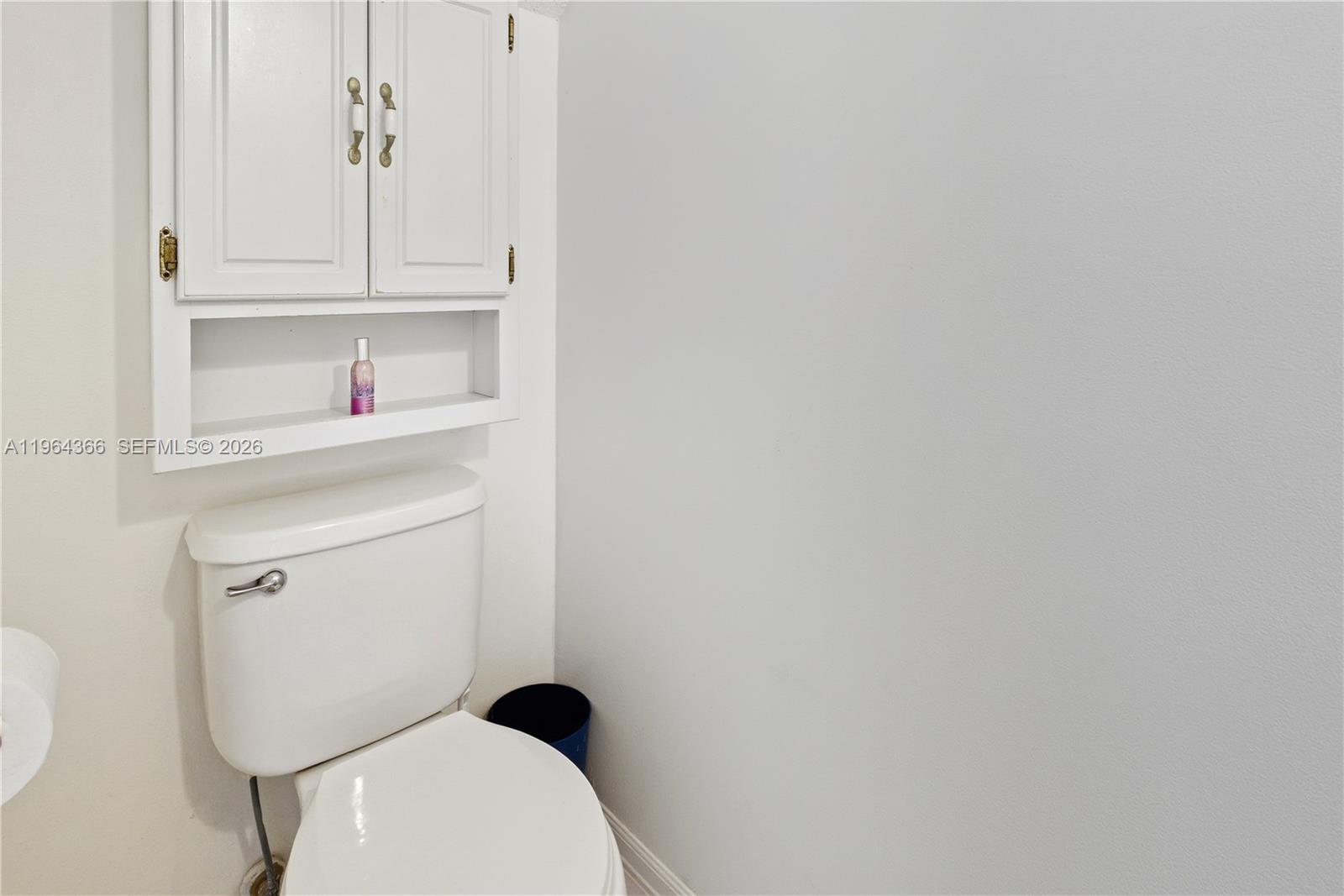 2 Simonton Cir Weston, FL 33326