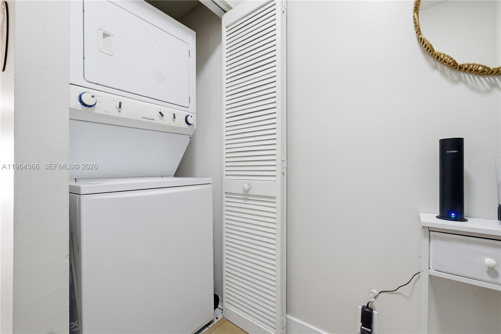 2 Simonton Cir Weston, FL 33326