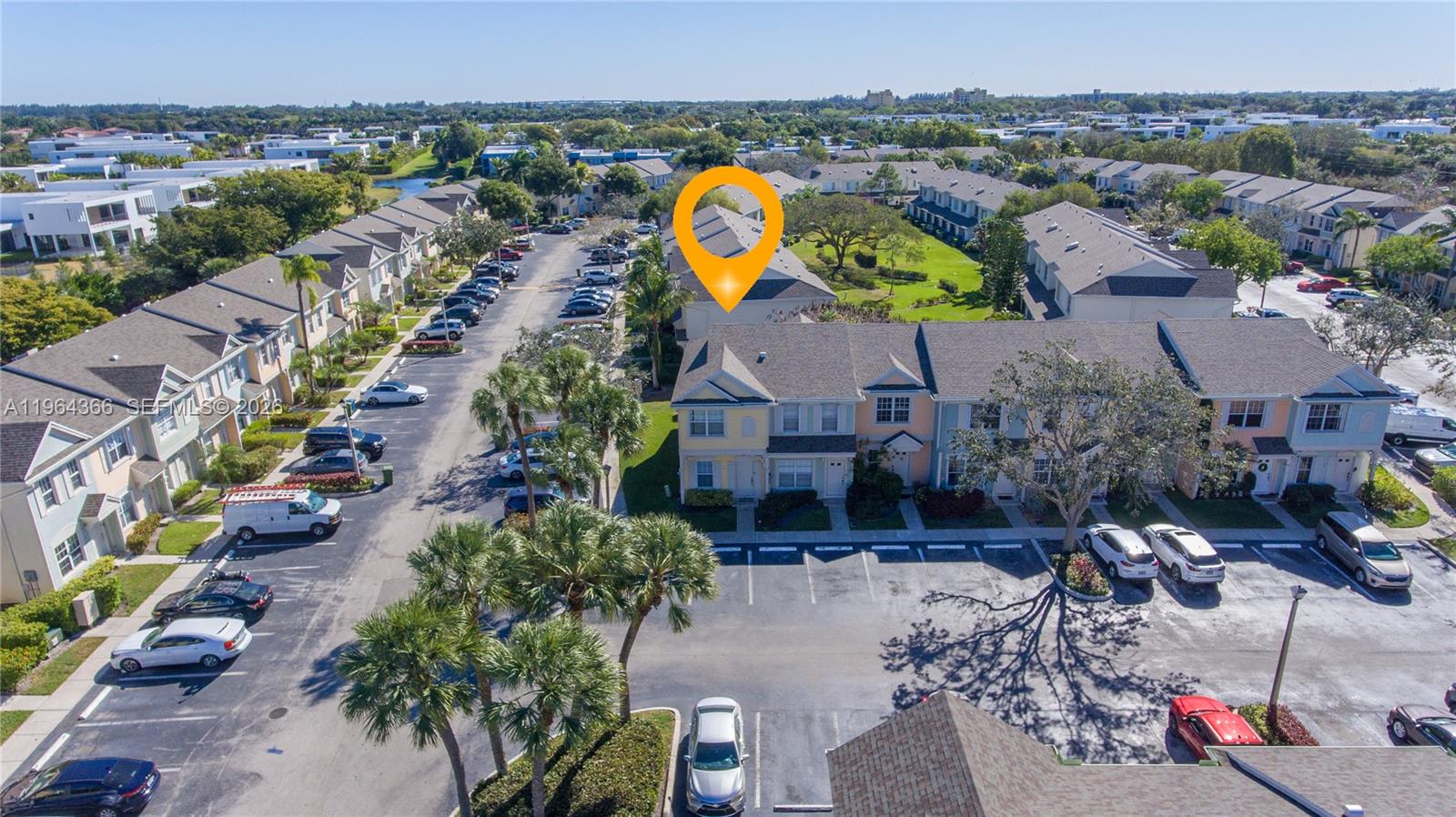 2 Simonton Cir Weston, FL 33326