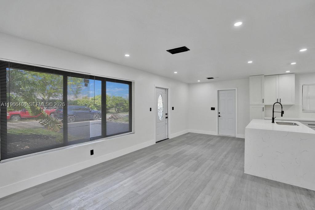 1628 NE 7th Ave Fort Lauderdale, FL 33305