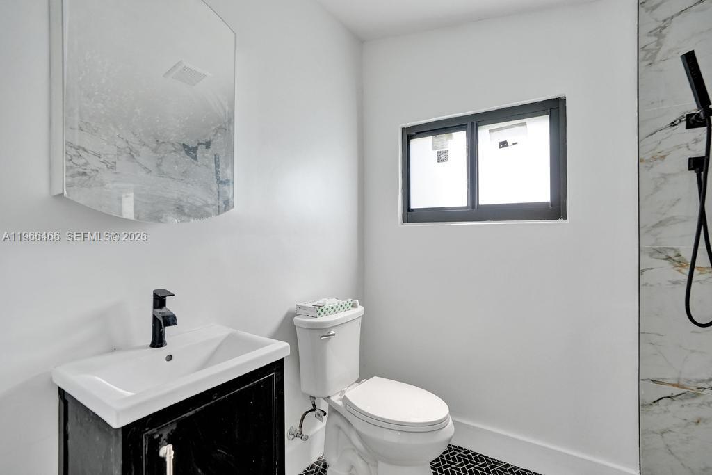 1628 NE 7th Ave Fort Lauderdale, FL 33305