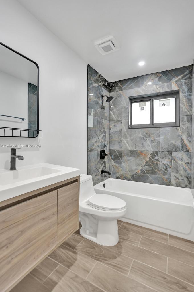 1628 NE 7th Ave Fort Lauderdale, FL 33305